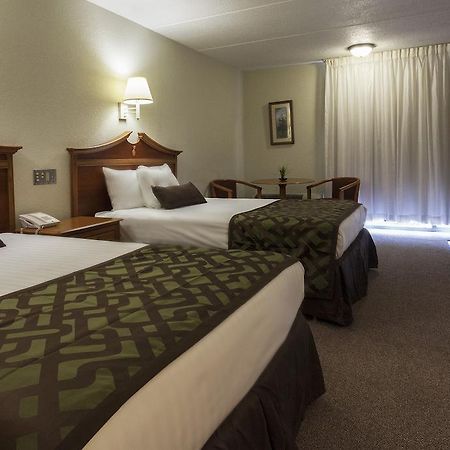 גטלינבורג Four Seasons Motor Lodge מראה חיצוני תמונה