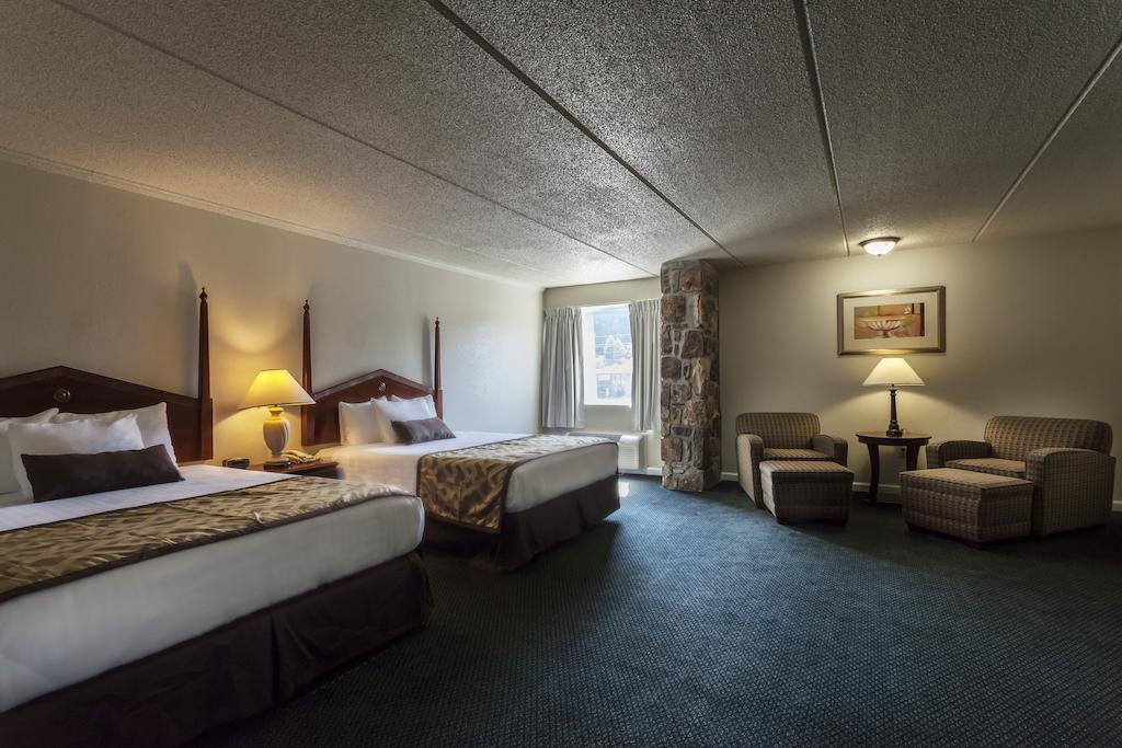 גטלינבורג Four Seasons Motor Lodge חדר תמונה